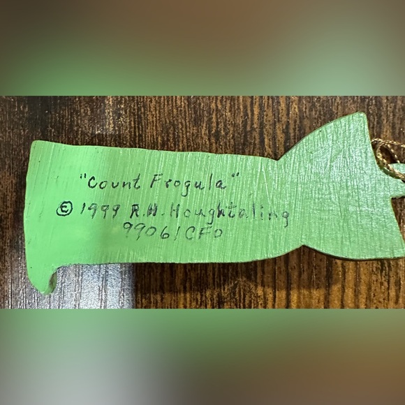 Set of 4 Ceramic Painted Frog Tree Ornaments - Picture 2 of 6